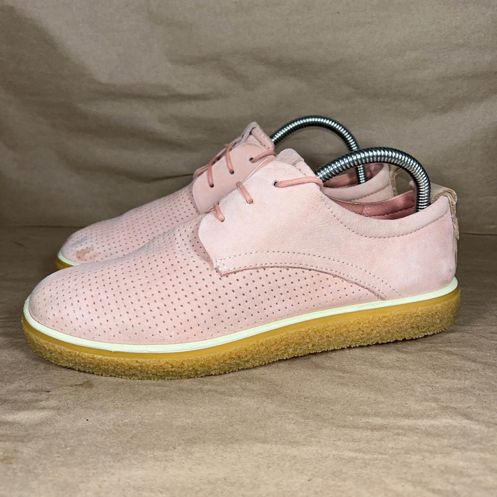 ECCO Crepetray Perforated Pink Soft Suede Derby Shoes Women 8.5  Lace Up Oxford